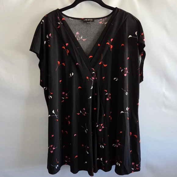 Lane Bryant Tops - Lane Bryant Black Floral Leaf Print V-Neck Surplice Top Blouse Womens 18/20